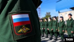 Расейскія падразьдзелы на пляцы ў Растоўскай вобласьці. Ілюстрацыйнае фота