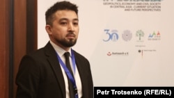 Саясаттанушы Димаш Әлжанов