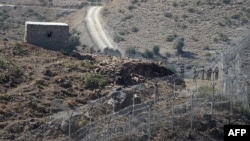 د پاکستان د پوځ سرتېري په شمالي وزیرستان کې له ډېورنډ کرښې سره نېږدې ګزمه کوي - انځور له ارشیفه.