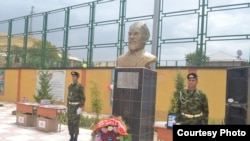 Бюст деда Назарзода