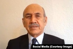 اسحاق اتمر یکی از آگاهان سیاسی