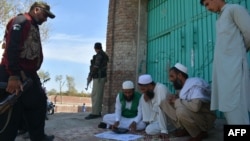 په بنو کې سرشمېرنه روانه ده. انځور د مارچ د ۱۴مې دی. 