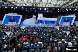 Путин юлламасын тыңлаучылар