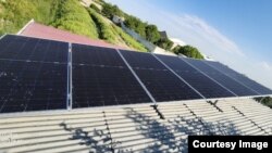 В Узбекистане устанавливать солнечные панели принуждают предпринимателей.