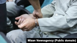 ایران کې د نیول شویو یو پخوانی عکس 