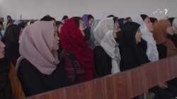 دانشجویان مرکز آموزشی کاج عزم خود را برای درس خواندن از دست نداده اند
