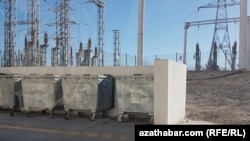 Türkmenistan sebitde elektrik energiýasyny öndürip satýan esasy ýurtlaryň biri bolup, Owganystany, Eýrany, Özbegistany we Gyrgyzystany elektrik togy bilen üpjün edýär.