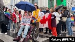 Законопроєкт №5488 внесли у Верховну Раду України у 2021 році. Він юридично визначає поняття «нетерпимість», зокрема щодо раси, гендерної ідентичності тощо, відтак, дозволяє змогу притягти до відповідальності за образи та дискримінацію певних громадян.