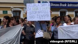 Protest u Gradačcu nakon trostrukog ubistva, 12. august 