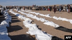 اجساد افرادیکه در زلزله اخیر ولایت هرات جان باخته اند