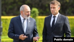 Nikol Paşinyan və Emmanuel Makron iyulun 18-də Avropa Siyasi İcmasının sammiti zamanı