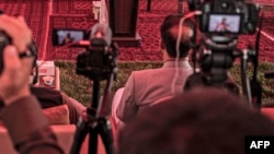 عکس از آرشیف جنبه تزئینی دارد