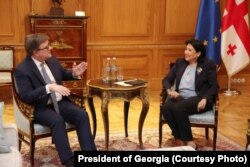 ჯიმ ო'ბრაიენის შეხვედრა საქართველოს პრეზიდენტთან სალომე ზურაბიშვილთან