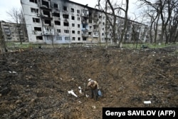 Вирва від авіабомби в Авдіївці 4 квітня цього року