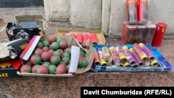 Pirotehniki serişdeler. Illýustrasiýa suraty. Arhiwden alyndy. 