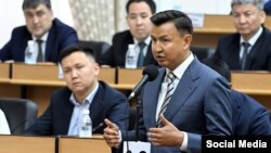 Чыңгыз Алканов.