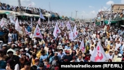 په میرلي کې په تېرو کلونو کې ځايي خلکو د ناامنۍ پرضد پراخې مظاهرې او لاریونونه کړي دي - انځور له ارشیفه. 