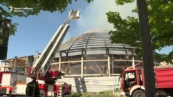 Локализиран пожарот во Универзална сала