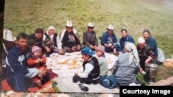 Кожоке Мамбеталиев үй-бүлөсү менен