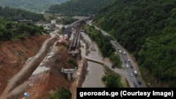 საავტომობილო გზა რიკოთის უღელტეხილთან