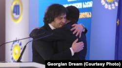 ირაკლი კობახიძემ და ირაკლი ღარიბაშვილმა თანამდებობები გაცვალეს.