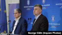 Prim-ministrul Marcel Ciolacu (d) și ministrul Finanțelor, Marcel Bolos (s), ar vrea să înlocuiască rectificarea bugetară cu Fondul de rezervă al Guvernului. 