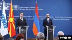 ԵԱՀԿ գործող նախագահ Բույար Օսմանը և Հայաստանի ԱԳ նախարար Արարատ Միրզոյանը համատեղ ասուլիսում։