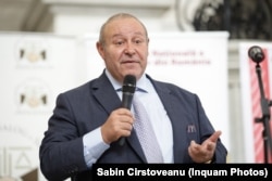 Daniel Fenechiu este liderul grupului parlamentar al senatorilor PNL.