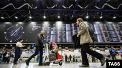 У аэрапорце Шарамецьева ў Маскве. Архіўнае фота