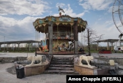 Залишки колишньої головної будівлі «Добропарку»