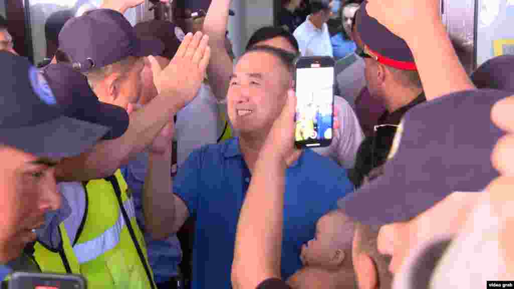 Кемпир-Абад иши үчүн айыпталып, акталган Айданбек Акматов.&nbsp;