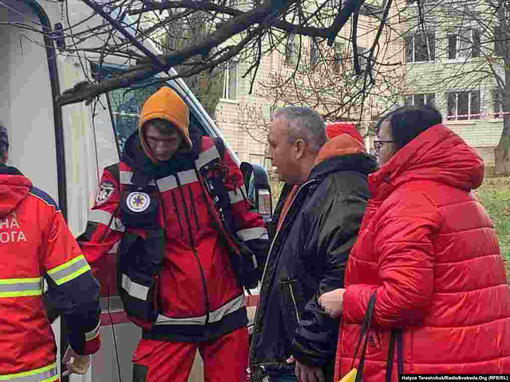 ЛЬВІВ &ndash;&nbsp;За останніми даними Львівської обласної військової адміністрації, 40-річний чоловік загинув, а 15 людей зазнали поранень різного ступеня.&nbsp; Міський голова Львова Андрій Садовий у коментарі Радіо Свобода заявив, що життю травмованих жителів нічого не загрожує