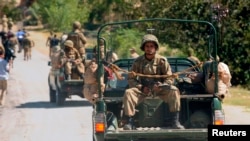 د پاکستان پوځ وايي دوی د وسلوالو پرضد هدفي عملیات جاري ساتلي. (انځور: ارشیف)