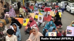 په کراچۍ کې تر دې مخکې هم د ورکو بلوڅانو موندلو لپاره مظاهرې شوې دي - پخوانی انځور.