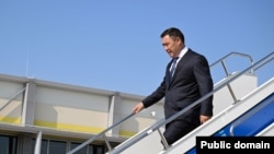 Садыр Жапаров. Иллюстрациялык сүрөт. 