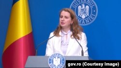 Ligia Deca spune că 189 de școli au încă toaleta în curte la început de an școlar 2023-2024.