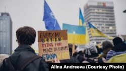 Українські біженці мають право на такі ж соцвиплати, як і німецькі громадяни