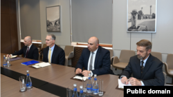 Լուիս Բոնոն Բաքվում, արխիվ