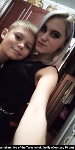 Олександр Терещук з сестрою Мариною. Фото з особистого архіву родини