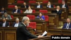 Վարչապետ Նիկոլ Փաշինյանը խորհրդարանում, արխիվ