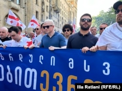 „ქართული ოცნების“ კონტრაქციაში ბიძინა ივანიშვილის უმცროსი შვილი ცოტნე ივანიშვილი მონაწილეობს.