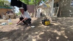 Разрушенное паводками село Екпетал и два его последних жителя. Репортаж из Уилского района  