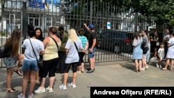 Evaluare 2024. La proba scrisă de română, elevii de clasa a opta au primit două subiecte cu mai multe cerințe.