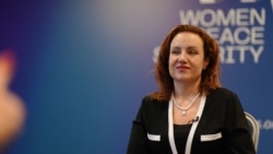 Fotovat: Burrat të përfshihen në diskutimet për mbrojtjen e grave në Kosovë