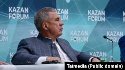 Рөстәм Миңнеханов KazanForum ислам икътисады җыенының пленар утырышында, 17 май, 2024 ел