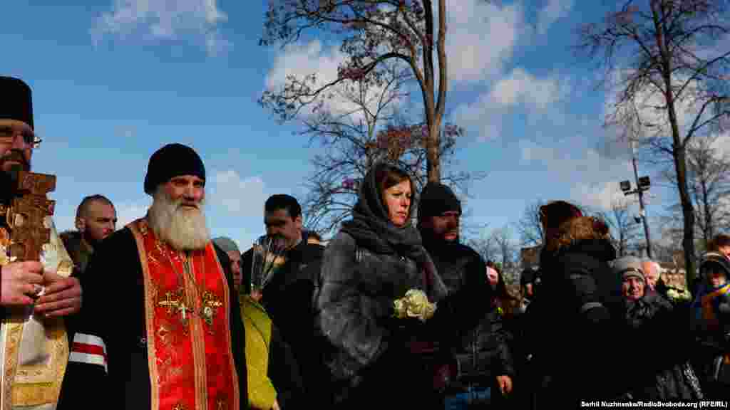 Зранку президент України Володимир Зеленський і перша леді Олена Зеленська вшанували пам'ять Героїв Небесної сотні&nbsp;