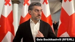 Mikheil Kavelașvili, un fost fotbalist fără contracandidat, este de așteptat să fie viitorul președinte al țării, după ce partidul Visul Georgian, la guvernare, a modificat Constituția și modalitatea de alegere a președintelui, care nu mai este făcută prin vot direct, de popor.