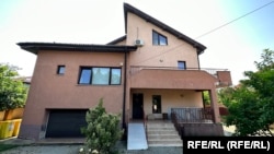 Casa „Gabriel cel Viteaz” din Strada Ștefan Cel Mare nr 38, orașul Voluntari, este acum închisă.