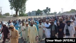 په بنو کې د مظاهرې پر مهال کډوالو وویل، حکومت یې نه د واپسۍ غم خوري او نه هم میاشتنۍ مرستې ورسره کوي: انځور سېپټېمبر ۲۲، کال ۲۰۲۳