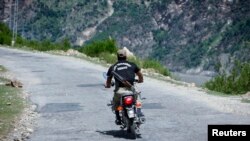 په ګلګت بلتستان کې د ترهګرۍ ضد ځواکونو يو سرتيری - انځور له ارشیفه 